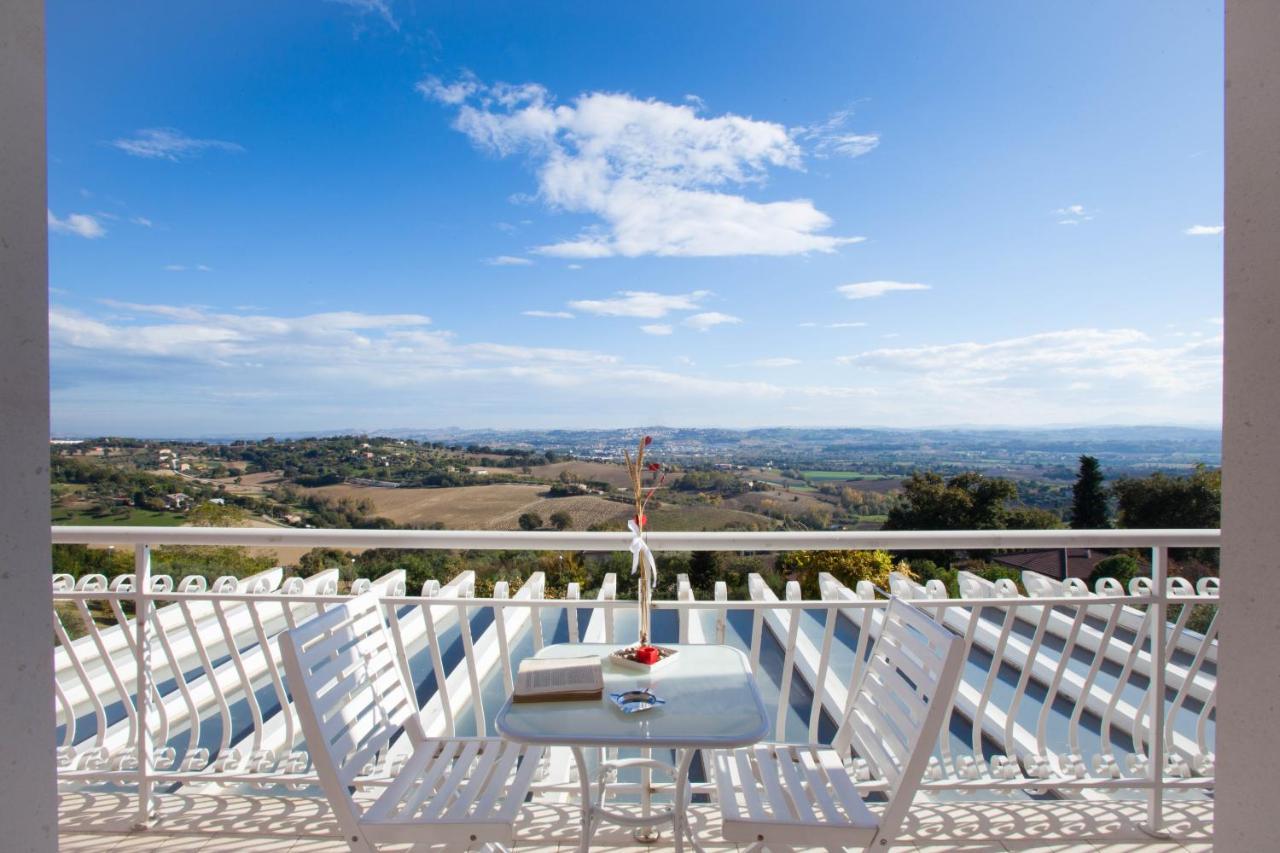 Holiday Residence Belohorizonte Macerata megye Kültér fotó