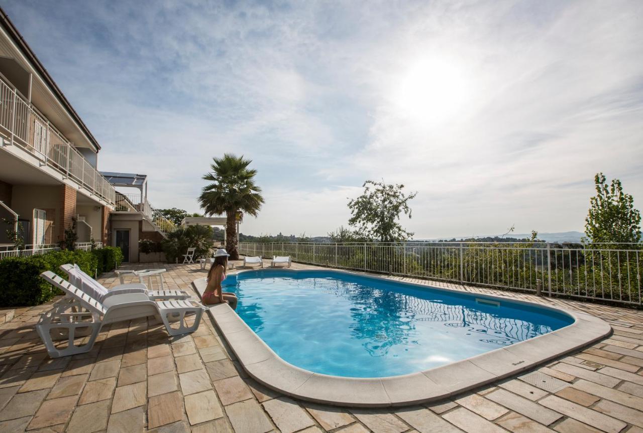 Holiday Residence Belohorizonte Macerata megye Kültér fotó
